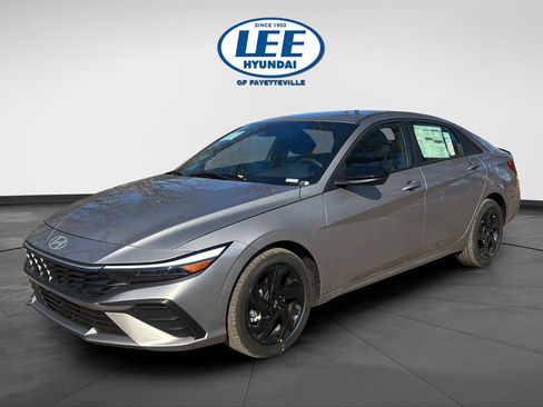 New 2026 Hyundai Elantra Sport image 7
