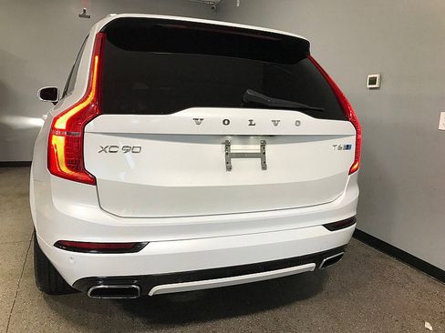Used 2016 Volvo XC90 T6 R-Design w/ Vision Package image 4