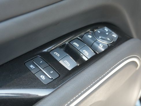 Used 2024 Cadillac Escalade ESV Sport w/ LPO, ONYX Package AWD/4WD image 19