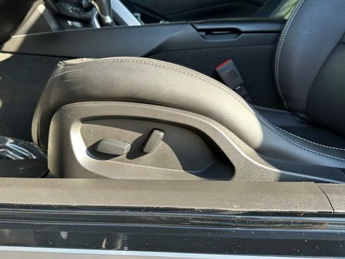 Used 2019 Chevrolet Corvette Stingray Coupe w/ 1LT image 18