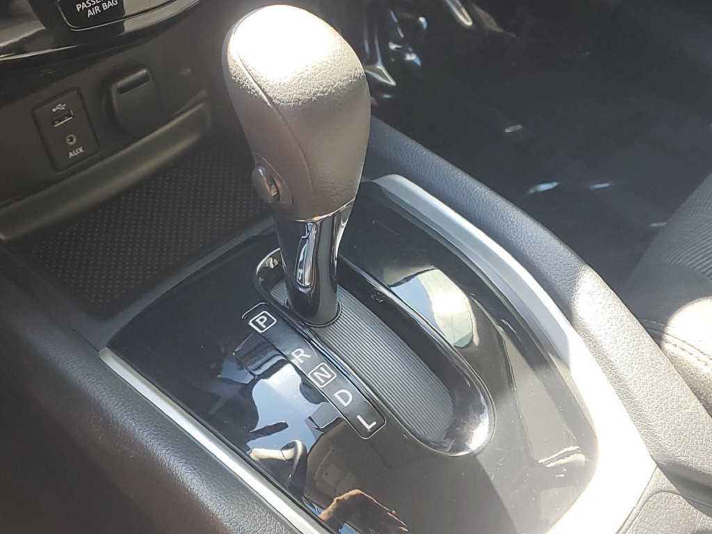 Used 2016 Nissan Rogue S AWD/4WD image 34