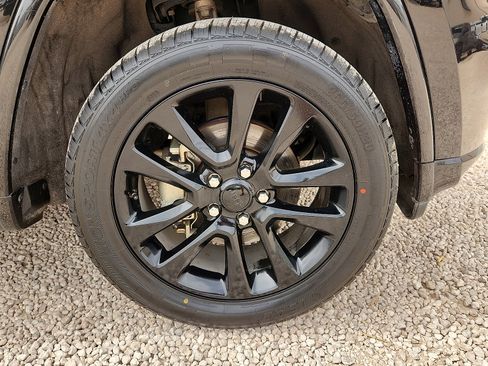 Used 2019 Jeep Grand Cherokee Altitude image 7