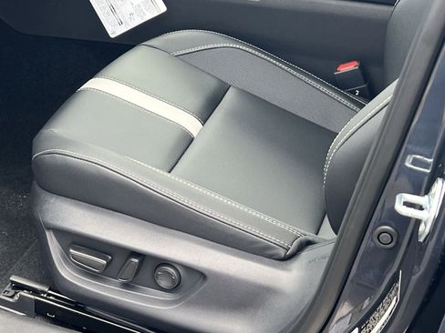 New 2026 Toyota Camry SE image 8