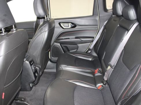 Used 2025 Jeep Compass Trailhawk w/ Trailer Tow Group AWD/4WD image 21