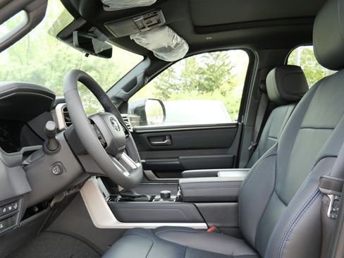 New 2026 Toyota Tundra Platinum AWD/4WD image 5