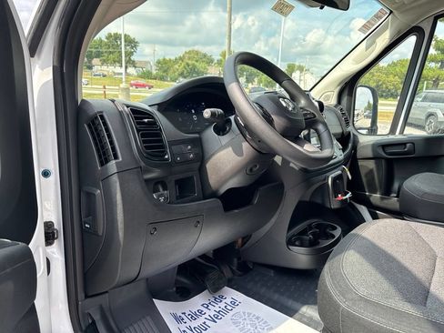 Used 2025 RAM ProMaster 2500 w/ U-Haul Equipment Group FWD image 24