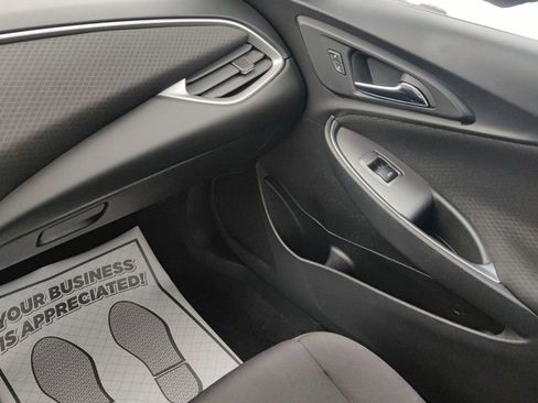 Used 2022 Chevrolet Malibu LT image 23