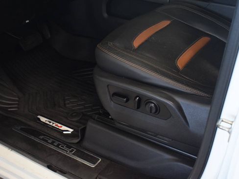Used 2020 GMC Sierra 2500 AT4 w/ AT4 Premium Package AWD/4WD image 22