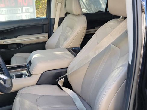 Used 2023 Ford Expedition Max Limited image 11
