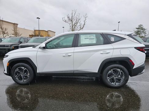 New 2026 Hyundai Tucson Blue SE image 4