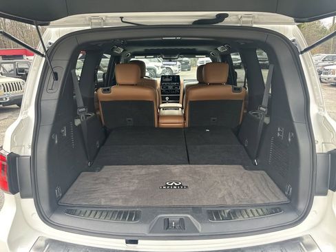 Used 2024 INFINITI QX80 Sensory w/ Cargo Package image 19