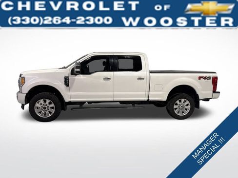 Used 2017 Ford F250 Platinum w/ Platinum Ultimate Package image 3