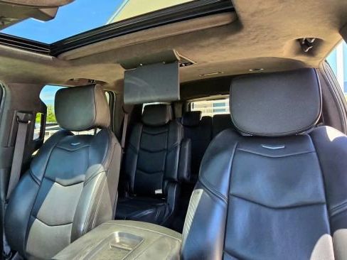 Used 2016 Cadillac Escalade Platinum image 13