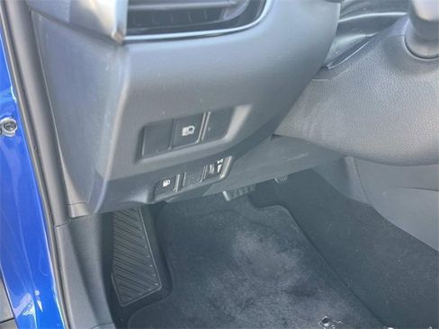 Used 2018 Toyota C-HR XLE image 26