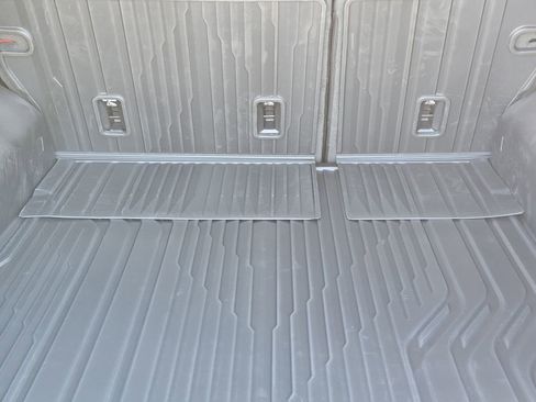 New 2026 Chevrolet Equinox EV LT image 21