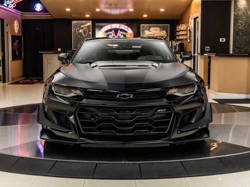 Used 2022 Chevrolet Camaro ZL1 image 7