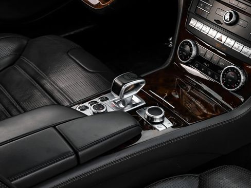 Used 2018 Mercedes-Benz SL 63 AMG image 17