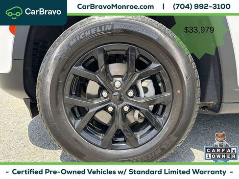 Used 2024 Jeep Grand Cherokee Altitude AWD/4WD image 33
