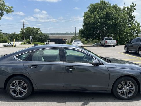 Used 2024 Honda Accord EX-L image 11