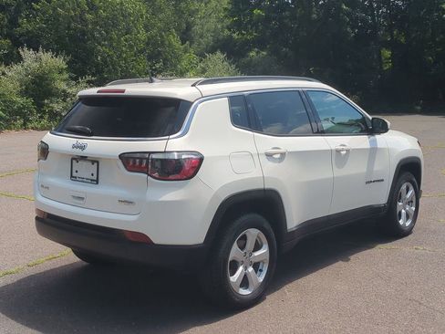 Used 2021 Jeep Compass Latitude w/ Convenience Group AWD/4WD image 4