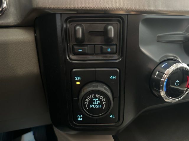 New 2026 Ford F350 Platinum w/ Platinum Plus Package AWD/4WD image 21