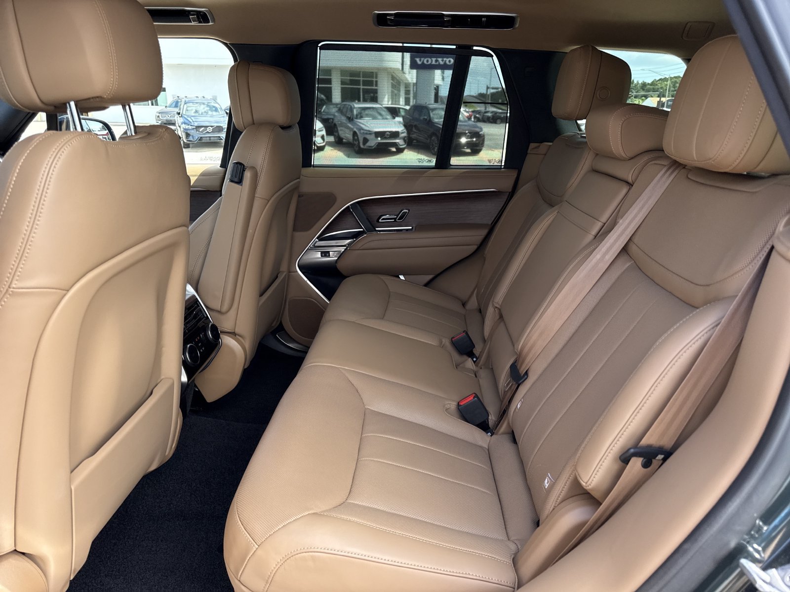 Used 2023 Land Rover Range Rover SE AWD/4WD image 10