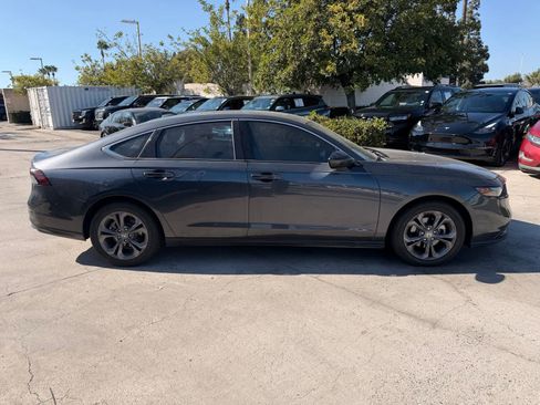 Used 2023 Honda Accord EX image 6
