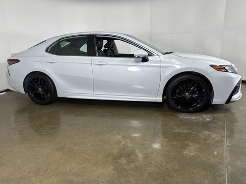 Used 2024 Toyota Camry XSE image 10