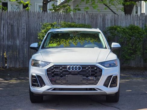 Used 2025 Audi Q5 e Premium Plus w/ Premium Plus Package AWD/4WD image 11