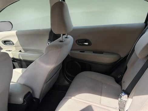 Used 2018 Honda HR-V LX image 16