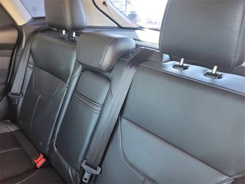 Used 2015 Ford Focus SE w/ Equipment Group 201A image 11