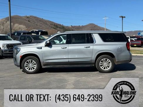 Used 2024 GMC Yukon XL SLT w/ SLT Premium Package image 2