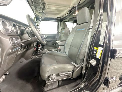 Used 2023 Jeep Wrangler Unlimited Rubicon 4xe w/ Cold Weather Group AWD/4WD image 20