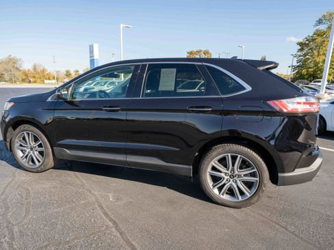 Used 2024 Ford Edge Titanium image 4