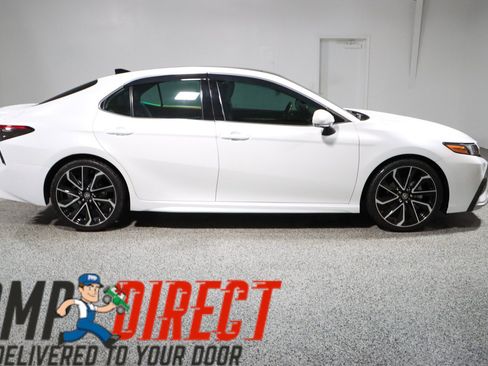 Used 2022 Toyota Camry XSE w/ Navigation Package image 6