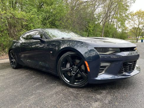 Used 2016 Chevrolet Camaro SS RWD image 1