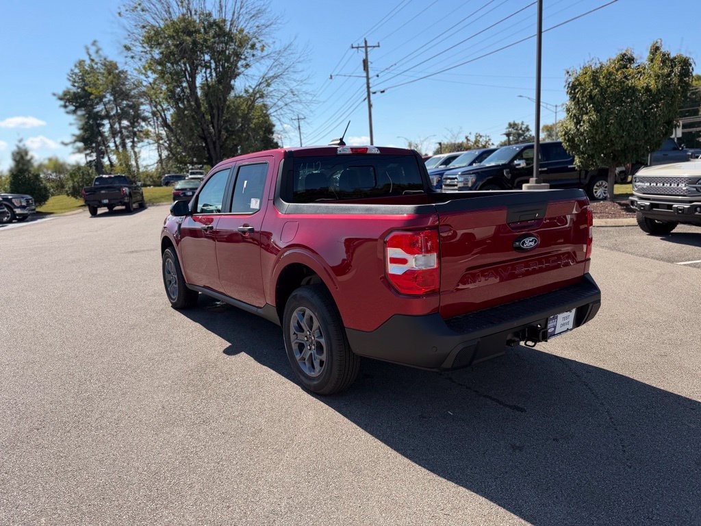 New 2026 Ford Maverick XLT w/ XLT Luxury Package FWD image 5