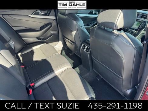 Used 2017 Nissan Maxima 3.5 SV FWD image 18