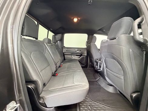 Used 2022 RAM 1500 Big Horn AWD/4WD image 8