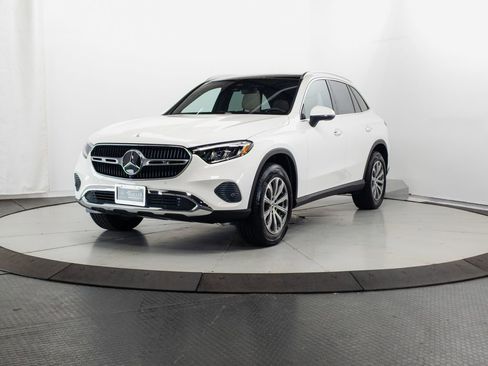 Certified 2026 Mercedes-Benz GLC 300 4MATIC image 3