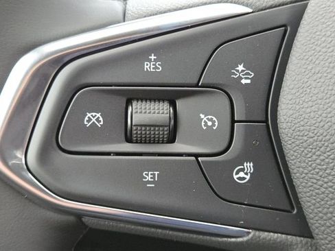 New 2026 Chevrolet Trax LT image 11