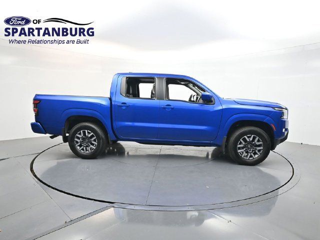 Used 2024 Nissan Frontier SL w/ Technology Package AWD/4WD image 8