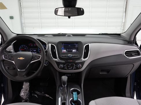 Used 2024 Chevrolet Equinox LS w/ Driver Confidence II Package image 34