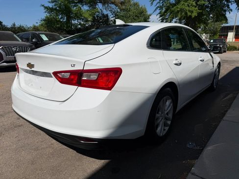 Used 2016 Chevrolet Malibu LT FWD image 5