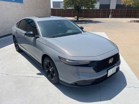 Used 2025 Honda Accord SE image 5