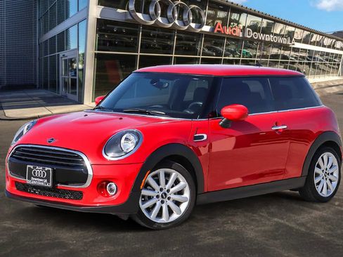 Used 2020 MINI Cooper 2-Door Hardtop image 1
