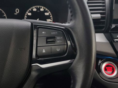 Used 2025 Honda Odyssey Touring image 17