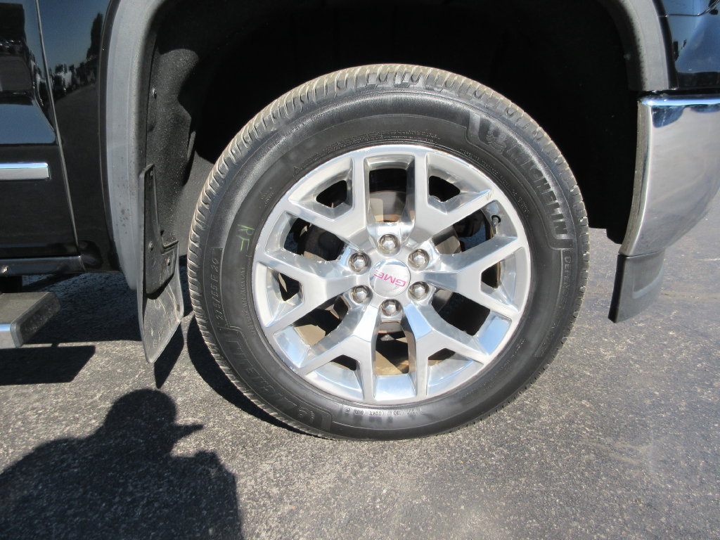 Used 2015 GMC Sierra 1500 SLT w/ SLT Crew Cab Value Package AWD/4WD image 15