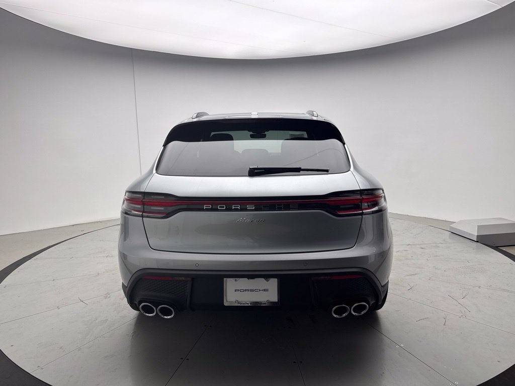 Used 2026 Porsche Macan AWD/4WD image 4