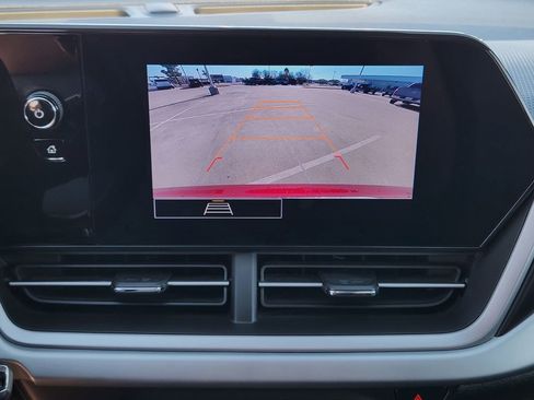 Used 2024 Chevrolet Trax RS image 21